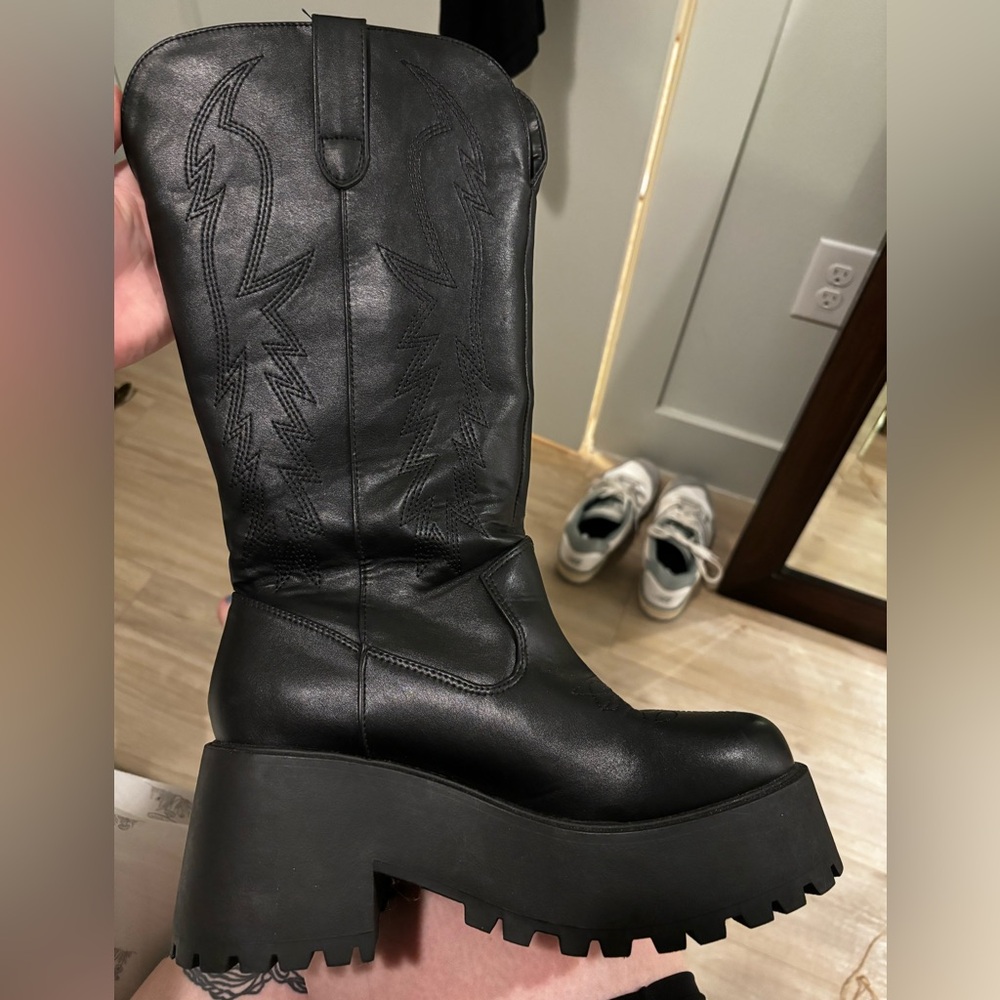 platform boots with cowboy embroidery